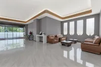 Wanguo Hotel (Puyang County Government Branch) - ที่มีที่จอดรถ