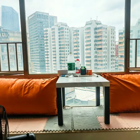 Xiao Jia Classmate Hostel (Guangzhou TaiKoo Hui Gangding Subway Station)