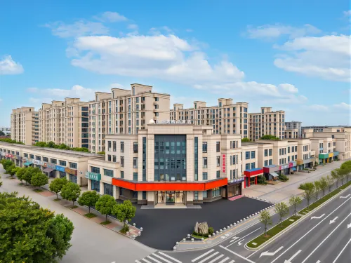 Moon Bay Boutique Hotel (Yangzhou East High-Speed Railway Station Hangji Central Plaza) - Bintang 3