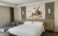 Yaqiang International Hotel (Gongliu Yaqiang Branch) Hotel dekat Tokkuztara Station