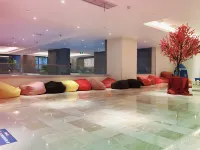 Center International Hotel