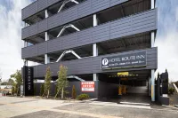 Hotel Route Inn Chiba Newtown Chuo Ekimae - Narita Airport Access Line - parking