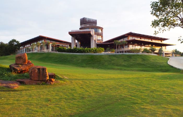 Mountain Creek Golf Resort & Residences