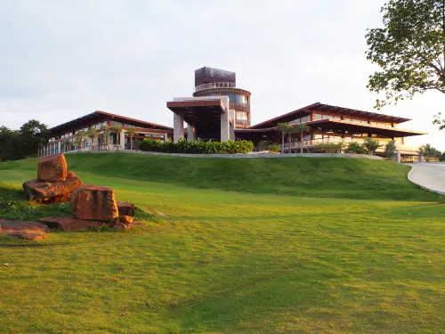 Mountain Creek Golf Resort & Residences Hotels in Sikhio