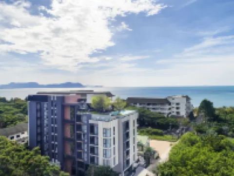 Seaphere Pattaya Hotel by Elite Suites Hotels near Legend Siam