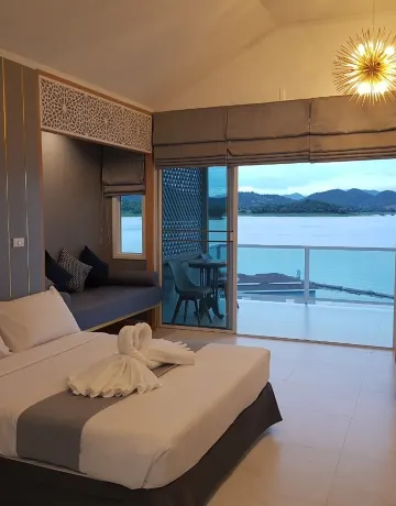 วิลล่าเตียงคิงไซส์พร้อมจากูซี่