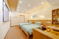 Qianshe Xisu Riverside Inn