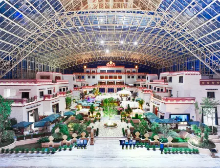 Intercontinental Lhasa Paradise Отели рядом с достопримечательностью «Chagpori»