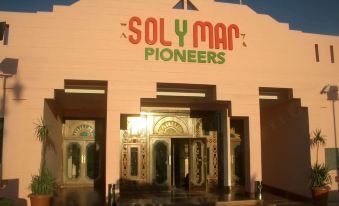 Solymar Pioneers - Housity