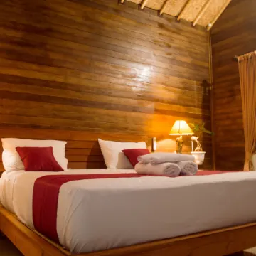 Penida Lapaya Bungalows Nusa Penida Отели рядом с достопримечательностью «Утес Ченинган»