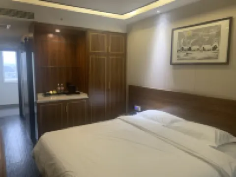 Yantai Yixiangju Business Hotel