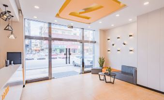7 Days Inn - Housity