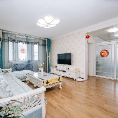 Haizhijia Apartment (Qingdao Jinshatan) Отели рядом с достопримечательностью «Пляж Голден-Бич»