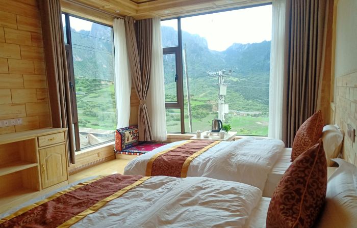 迭部扎尕那業日中国式旅館