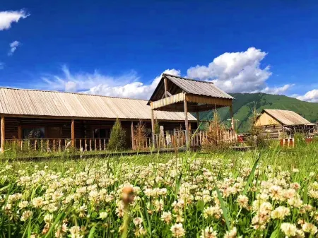 Kanas Luban Chalet (Hanas New Village Branch)
