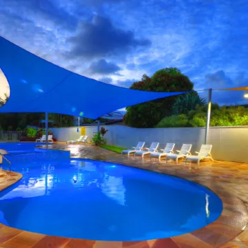 Alex Beach Cabins and Tourist Park