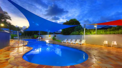 Alex Beach Cabins and Tourist Park Hotels in Alexandra Headland