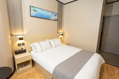Maojin Select Hotel (Shanghai South Changjiang Road) Hotels near Shanghaitaocikeji Art gallery