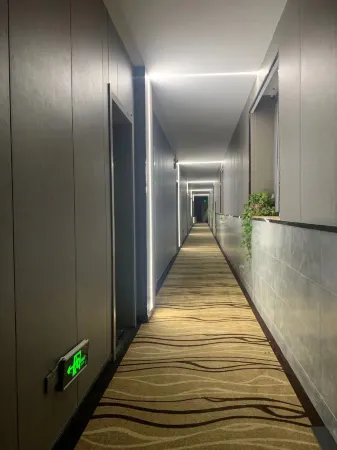 Crown Business Express Hotel Отели рядом с достопримечательностью «Chenjiagou Tai Chi Cultural Tourism Area»