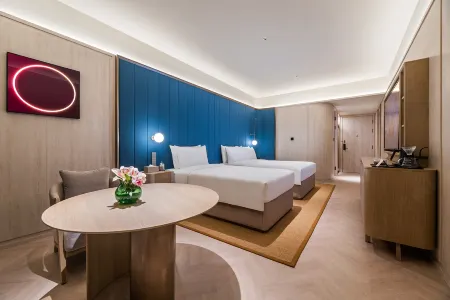 Crystal Hotel, Yantai Binhai Square