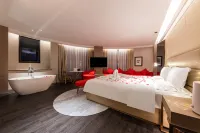 Yinchuan Meirui·Yue Hotel (Yuhuangge Gulou Pedestrian Street Branch)