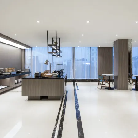 HanTing Hotel (Yangzhou Slender West Lake West Gate)