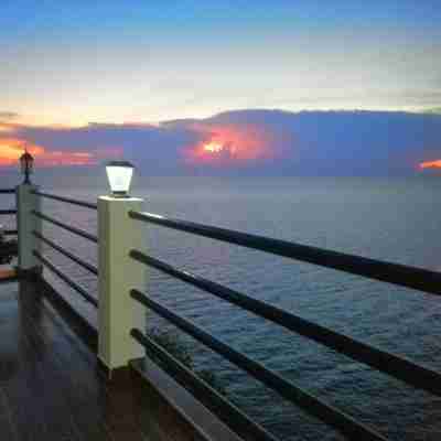 โอเชี่ยน วิว รีสอร์ท - เกาะสีชัง Hotel Exterior