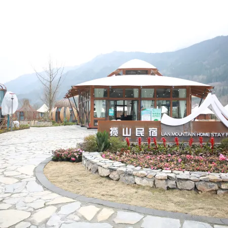 Huajing Lanshan Chalet Homestay