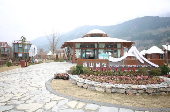 Huajing Lanshan Chalet Homestay