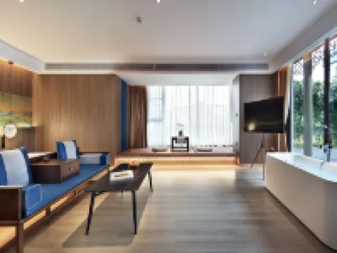 Boyin Yinianjian Hotel (Guilin Two Rivers And Four Lakes Elephant Trunk Hill) Hotels in Guilin