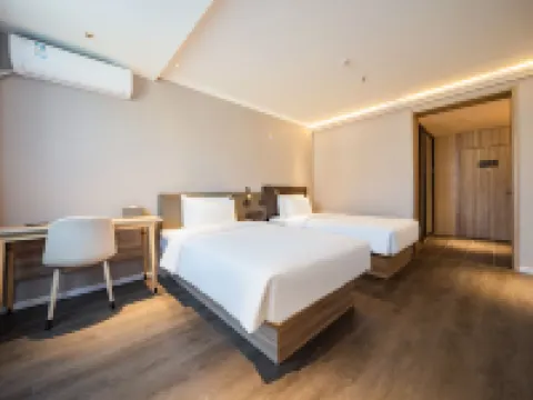HanTing Hotel (Yichuan Dianli Building Hukou Waterfall)