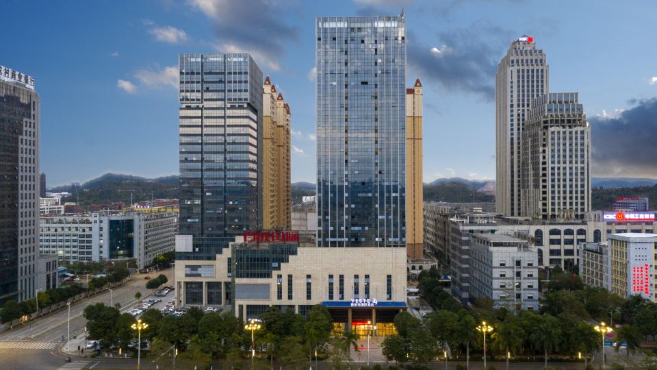 Yeste International Hotel (Chongzuo Youyi Avenue South Railway Station)
