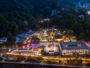 Chongqing White-collars East Hotspring Hotel