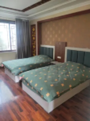 Pingliang Yunshang Huakai Homestay Hotel (Kongtong Ancient Town)