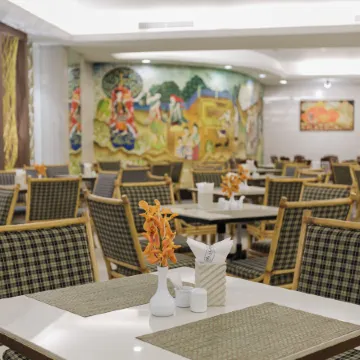 Amora Thapae Hotel Chiang Mai Отели рядом с достопримечательностью «Старый город Чан Май»