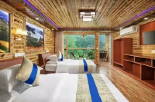 As You Are at First Sight  (Dragon Ridge Terraced Fields Thousand story Heavenly Ladder Store)