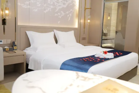 Five Elephants Hotel