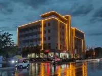 HanTing Hotel (Hebi Xun County) - parkir