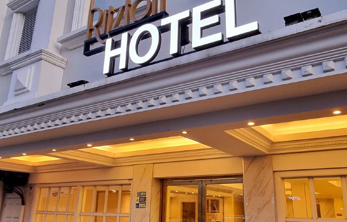 Ritzton Hotel