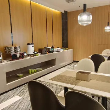Three-room boutique hotel (Shaodong Fun Global City People's Hospital)