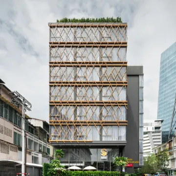 Seekers Finders Rama IV Hotel SureStay Collection by BW Отели рядом с достопримечательностью «Станция метро Лумпини»