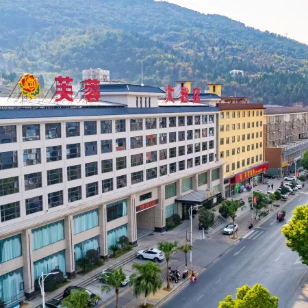 Cotton Rose Hotel