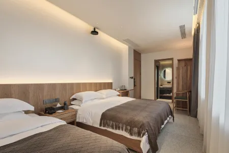 Shexian Yongshe B&B Отели рядом с достопримечательностью «Zheng's Ancestral House of She County»