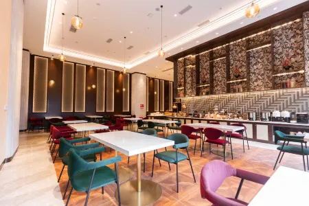 Jinjiang Metropolo Guangan North Railway Station Hotel Отели рядом с достопримечательностью «Deng Xiaoping Former Residence Museum»