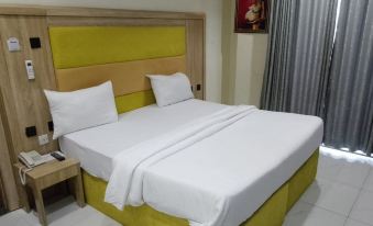Groovy Hotel Akure