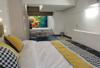 Yongzhou Xiaoxiao Light Luxury Homestay