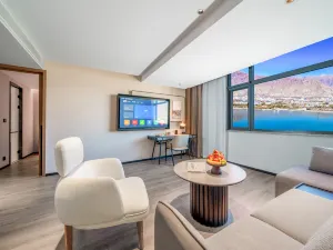 Lhasa Dunzhu Financial City Liuwu Wanda Plaza Atour Hotel