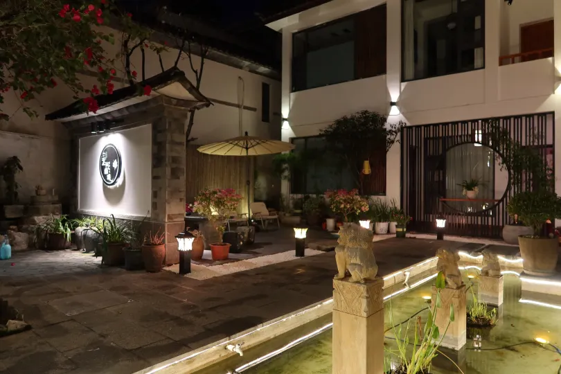 Lanzhi Fangyou Qinghuan Private Resort Hotel