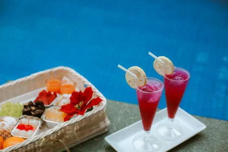 The Horizontal Hotel Pacitan Отели в г. Пачитан