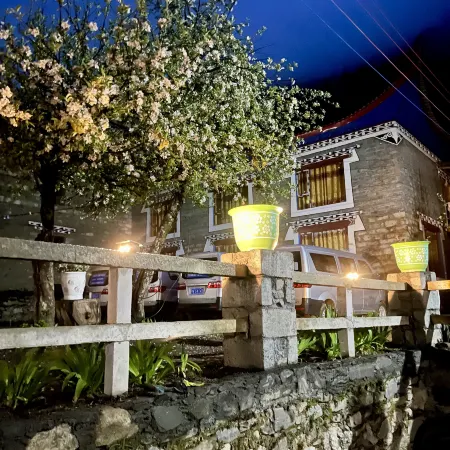 Lianhahu Yixiangge Homestay Отели рядом с достопримечательностью «Lotus Sea»